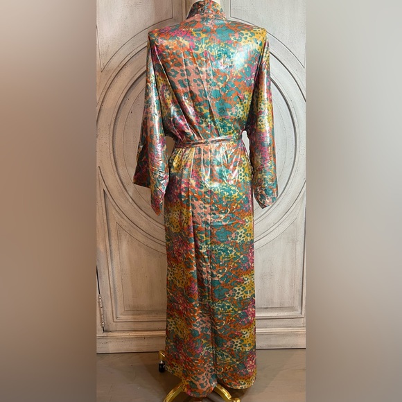 Multicolor Satin Robe - Picture 3 of 10